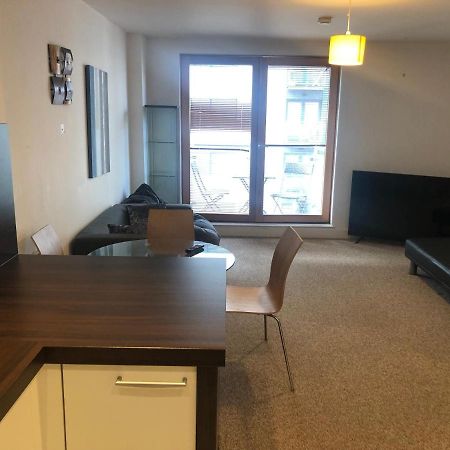 Lovely Serviced Apartment 2Min 2 City Center Manchester Exterior photo